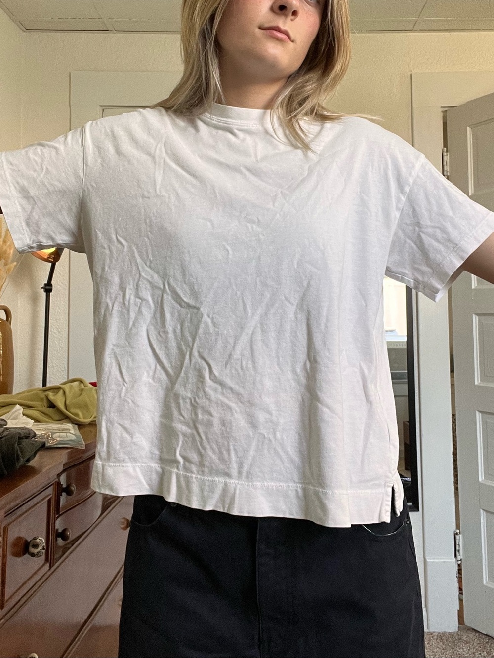 Old Navy White Short-Sleeve Crewneck Tee - Women's Relaxed Fit
